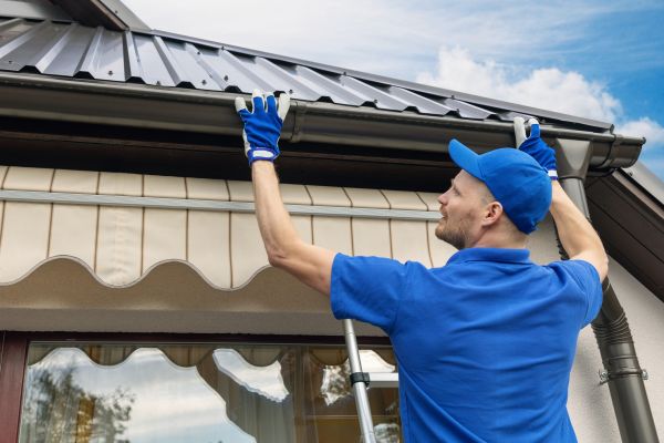 Rain Gutter Maintenance in Kingsport